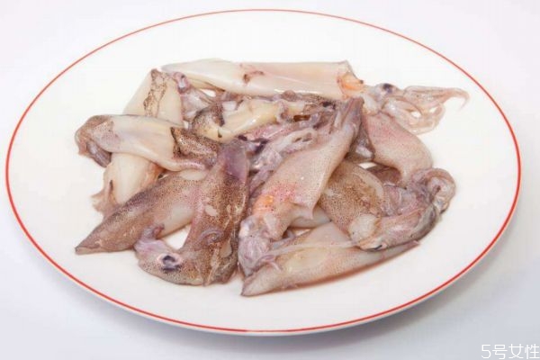 魷魚的處理方法 魷魚應(yīng)該怎么處理