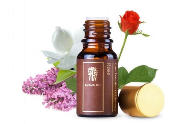 玫瑰精油白天可以用嗎 使用玫瑰精油的注意