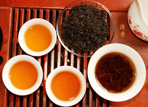 祁門(mén)紅茶的沖泡方法 祁門(mén)紅茶用多少度的水泡好