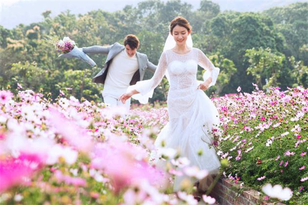 老公藏私房錢(qián)要離婚嗎 老公藏私房錢(qián)是有小三了嗎