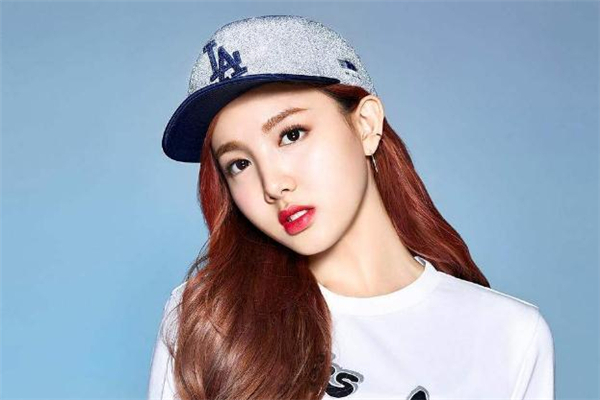 mlb國(guó)內(nèi)專(zhuān)柜和韓版區(qū)別 中國(guó)mlb和韓國(guó)mlb區(qū)別是什么