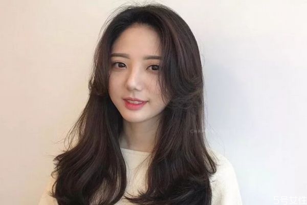 洗頭的最佳溫度是多少 洗頭水溫過(guò)高的危害