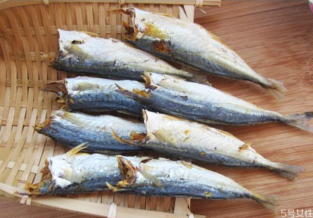 咸魚(yú)干怎么去掉咸味 家常咸魚(yú)干的腌制方法