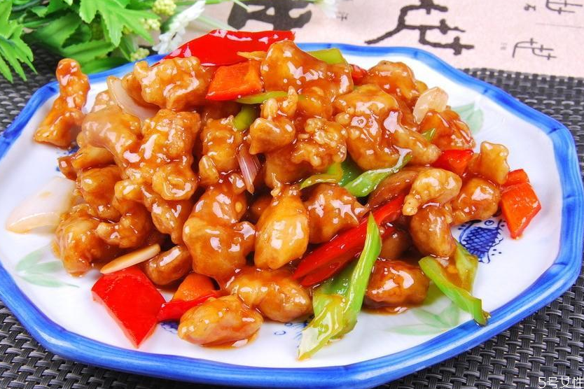 溜肉段的料汁怎么調 溜肉段怎么做又酥又脆