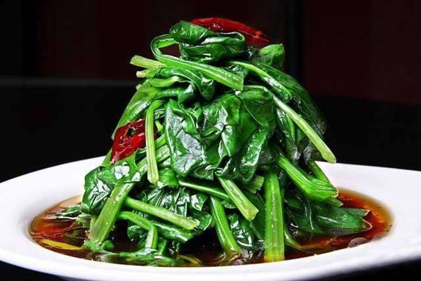 菠菜有什么營(yíng)養(yǎng)價(jià)值 菠菜有減肥功效嗎
