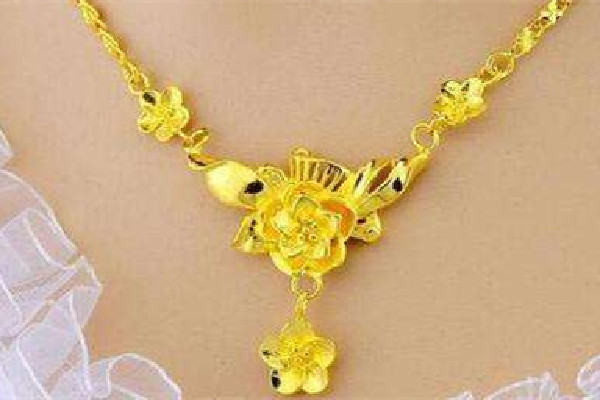 金項(xiàng)鏈?zhǔn)前纯速u(mài)還是按件賣(mài) 金項(xiàng)鏈怎么買(mǎi)最劃算