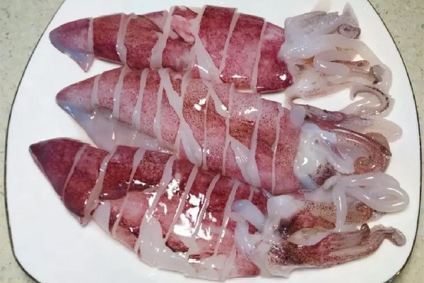魷魚(yú)的膽固醇含量高嗎 魷魚(yú)會(huì)胖嗎