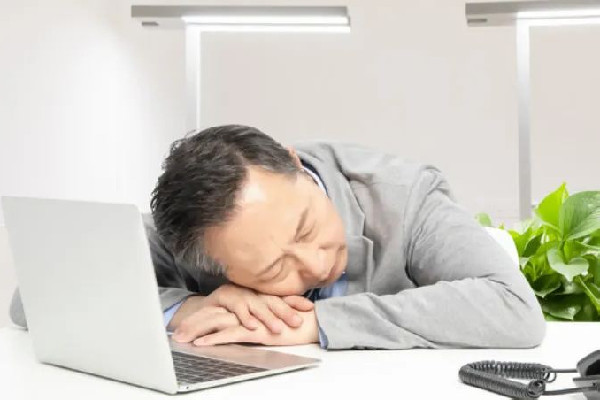睡午覺會(huì)影響晚上睡覺嗎 睡午覺越睡越困是什么原因