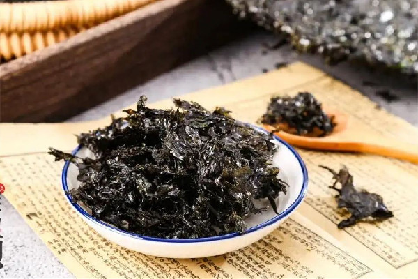 紫菜和裙帶菜哪個營養(yǎng)價值高 紫菜和海苔是同一種東西嗎