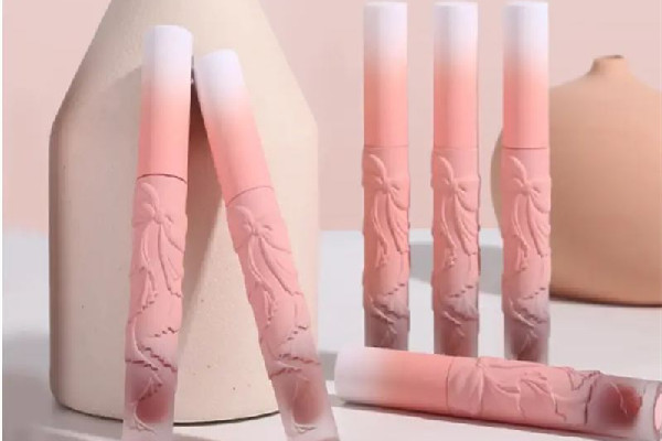 唇泥可以當(dāng)腮紅嗎 唇泥涂臉上會怎樣