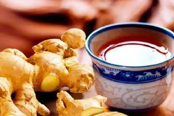 生姜紅糖水的功效和作用 生姜紅糖水適合風(fēng)寒感冒還是風(fēng)熱感冒