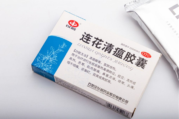 運(yùn)載46萬(wàn)盒連花清瘟貨車(chē)高速上起火 連花清瘟要吃幾天