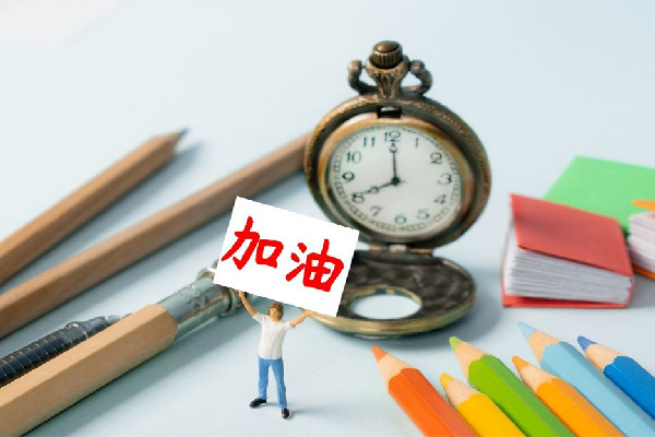 高?；貞?yīng)考生因航班延誤錯(cuò)過(guò)復(fù)試 考研復(fù)試需要準(zhǔn)備什么